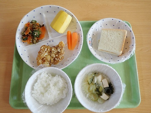 給食