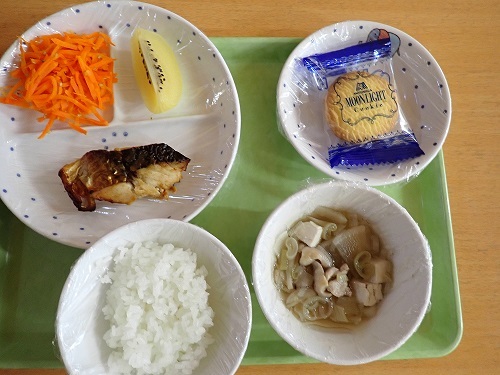 給食