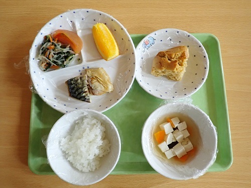 給食