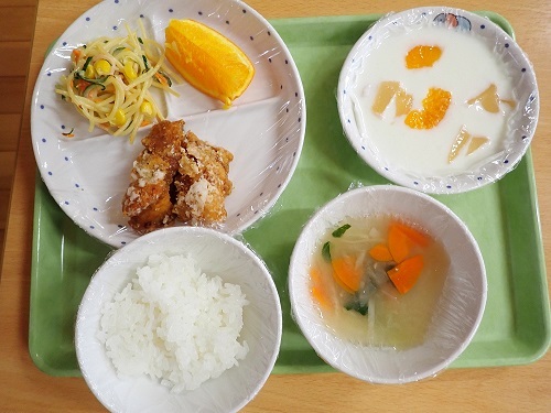 給食