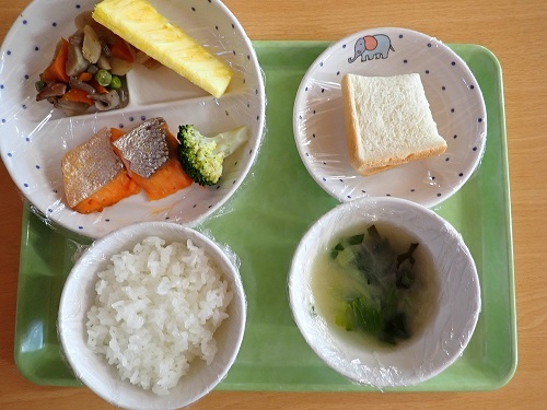 給食