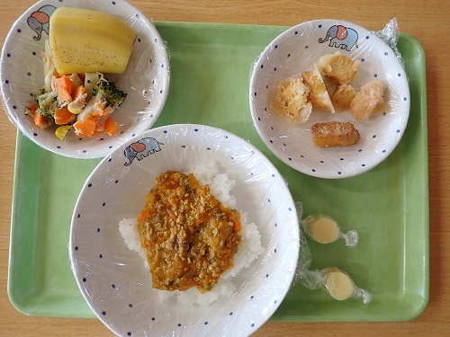 給食