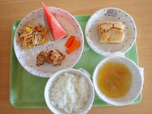 給食