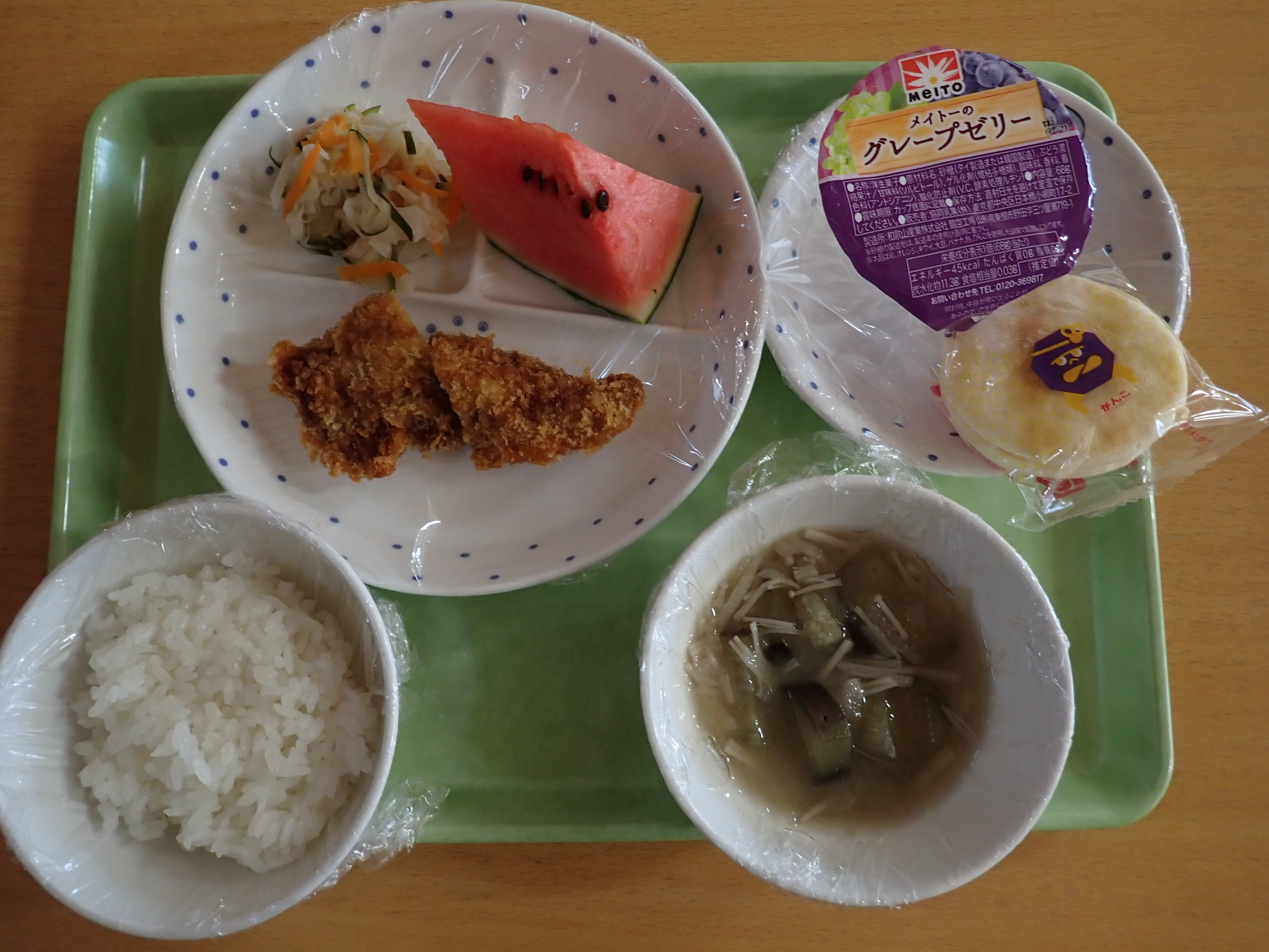 給食