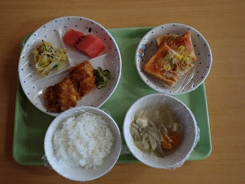 給食