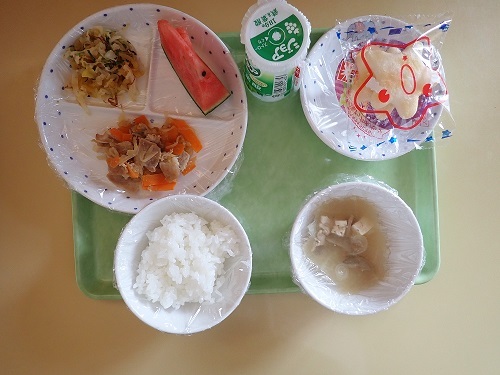 給食