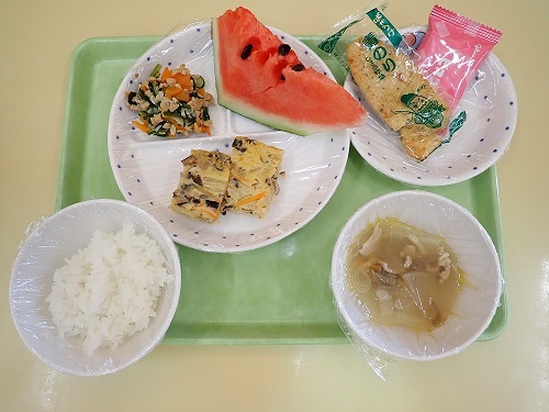 給食
