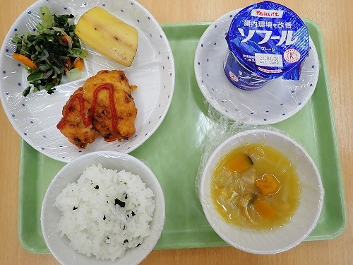給食