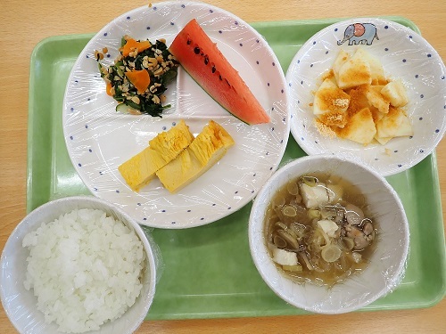 給食