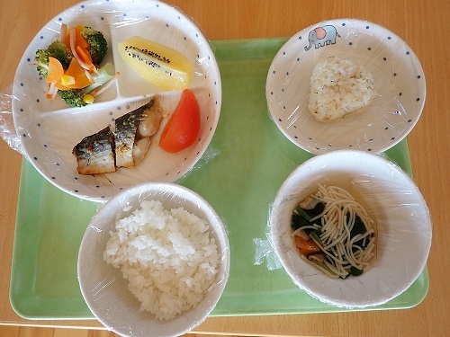 給食