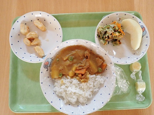 給食