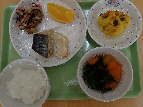 給食