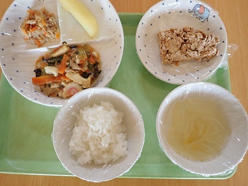 給食