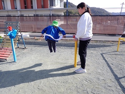 空中連続逆上がり