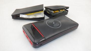 膨張したリチウムイオン電池の例