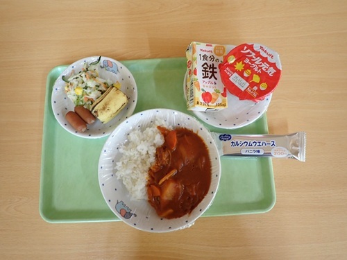 給食